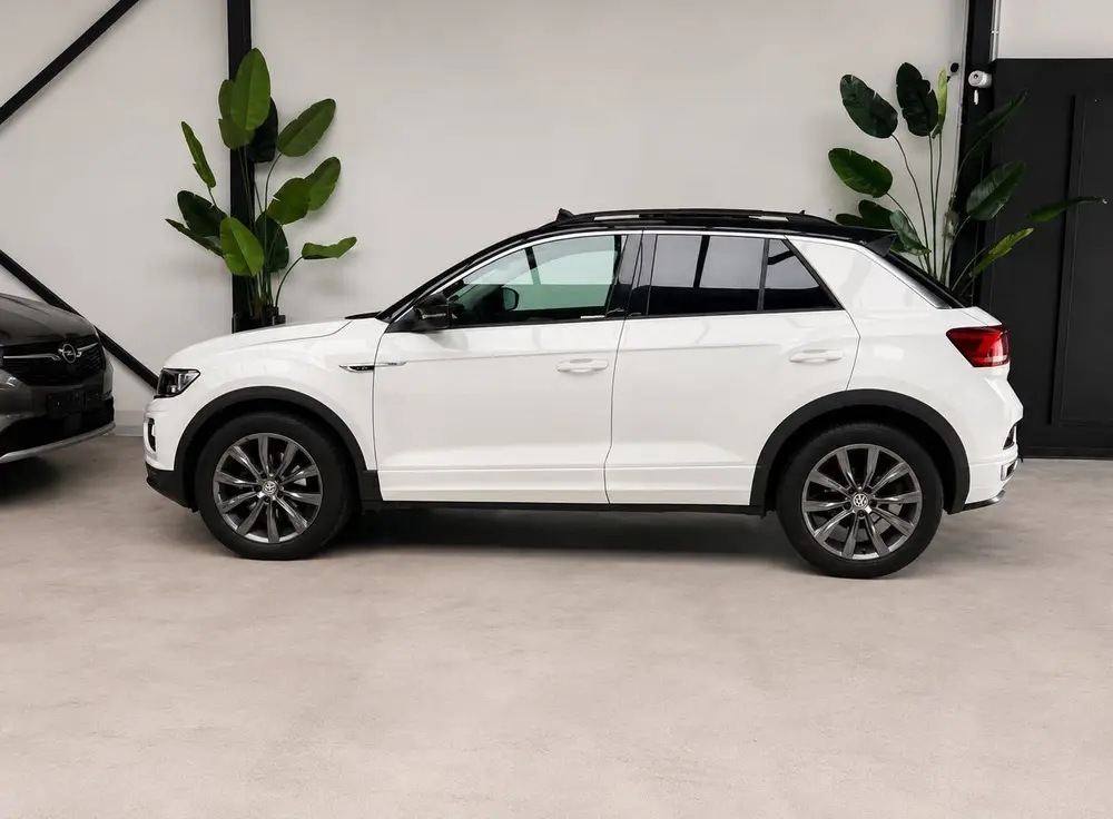 Volkswagen T-Roc 1.5 TSI DSG R-LINE 150PK PANO|SIDE ASSIST uit 2019, foto 4