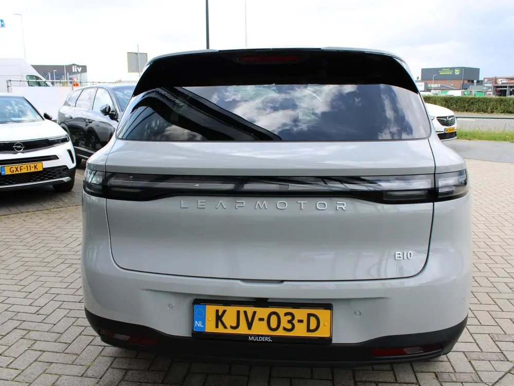 Leapmotor B10 Design Hybrid EV 18.8 kWh Direct leverbaar uit 2026, foto 5