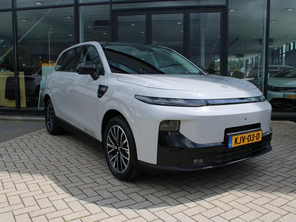 Leapmotor B10 Design Hybrid EV 18.8 kWh Direct leverbaar uit 2026, foto 9