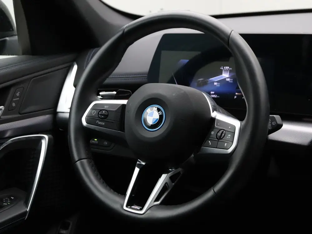BMW iX1 xDrive30 M Sport 67 kWh (bj 2025 uit 2025, foto 2