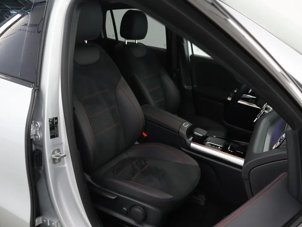 Mercedes-Benz EQA 250+ AMG Line 71 kWh uit 2024, foto 10