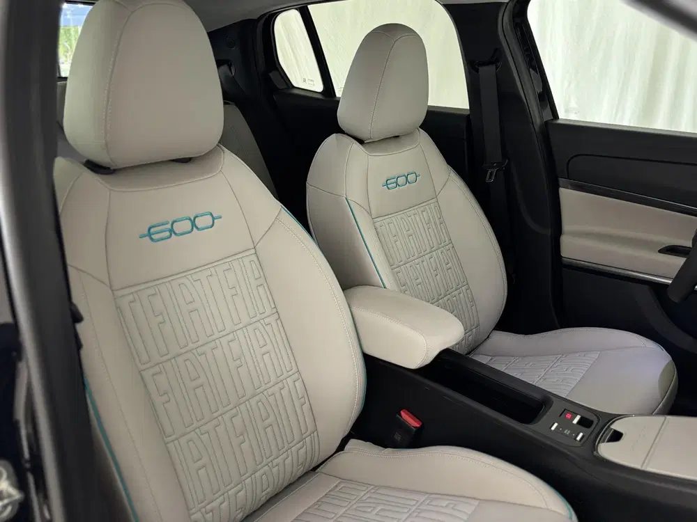 Fiat 600e La Prima 54 kWh uit 2026, foto 7