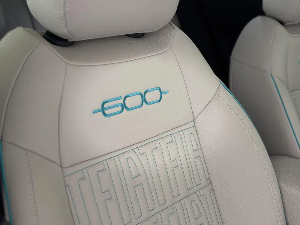 Fiat 600e La Prima 54 kWh uit 2026, foto 8