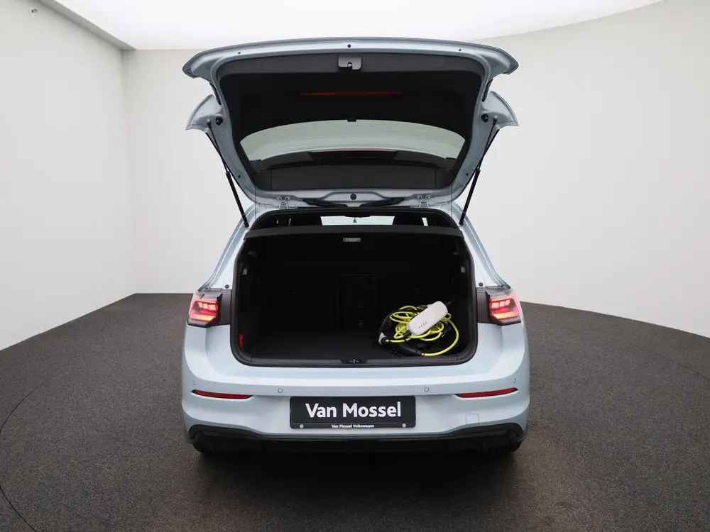 Volkswagen Golf 1.5 eHybrid GTE 272 PK| | SOH 100% | Panoram uit 2025, foto 11