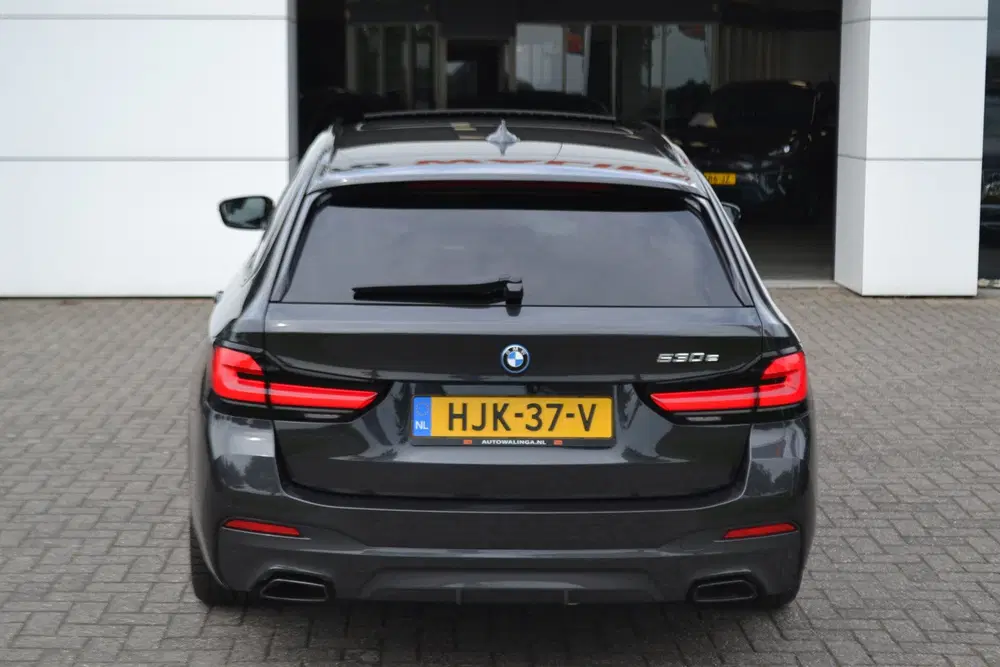 BMW 5-serie 5 Serie Touring 530e M-Sport uit 2024, foto 5