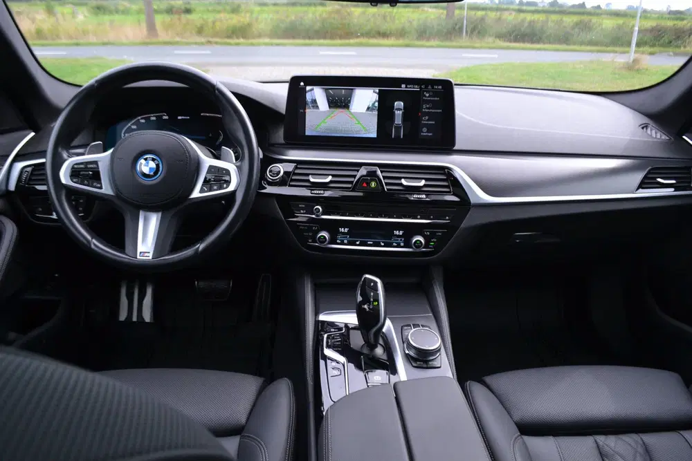 BMW 5-serie 5 Serie Touring 530e M-Sport uit 2024, foto 9