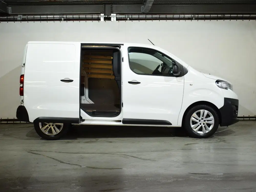 Peugeot Expert 2.0 BlueHDI 120 Compact Premium LAADRUIMTE uit 2021, foto 2