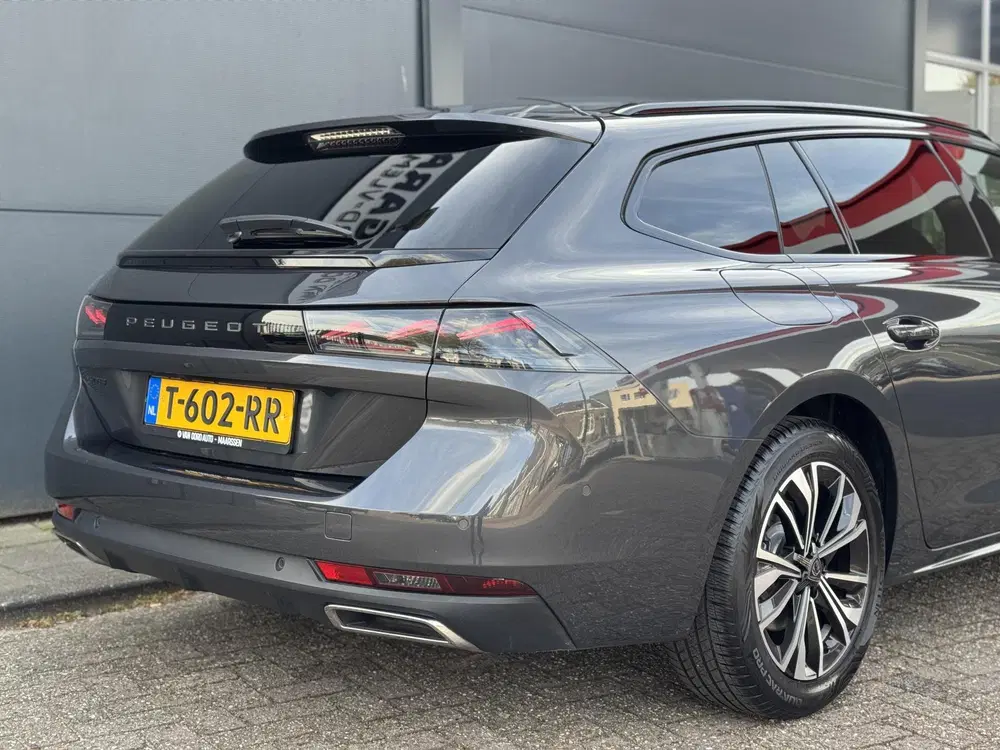 Peugeot 508 Allure uit 2023, foto 15