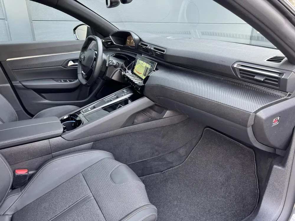Peugeot 508 Allure uit 2023, foto 2