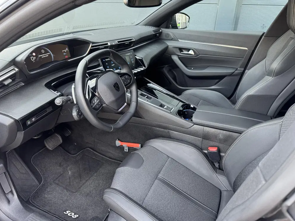 Peugeot 508 Allure uit 2023, foto 20