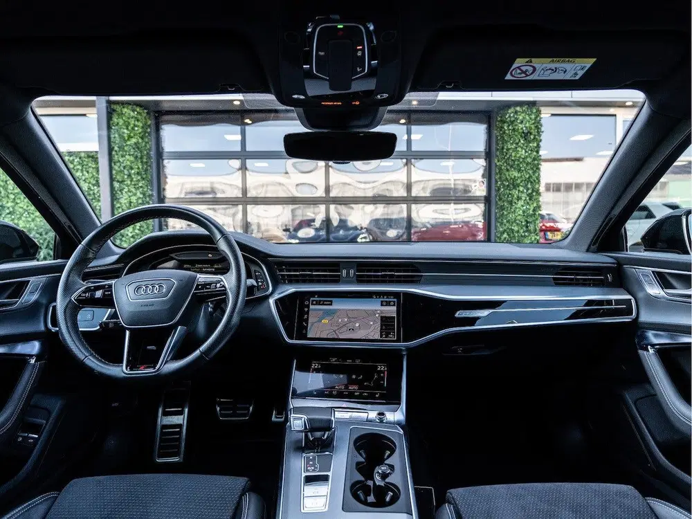 Audi A6 55 TFSIe 367PK Quattro Competition uit 2022, foto 19