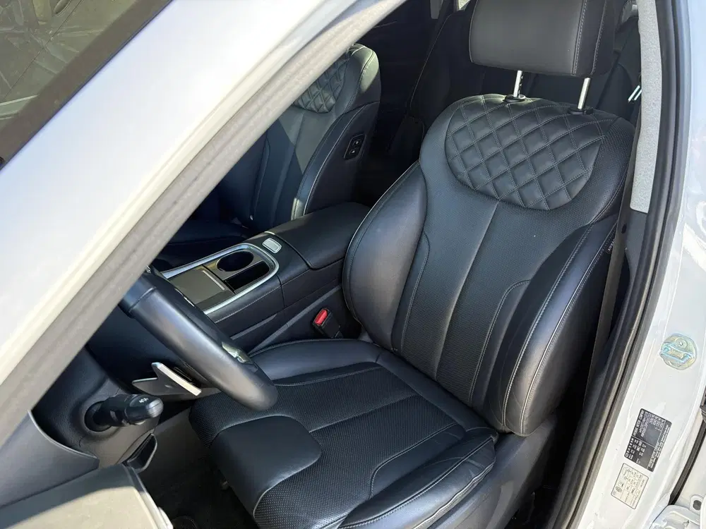 Hyundai SANTA FE 1.6 T-GDI PHEV Premium Sky 7p. uit 2023, foto 18