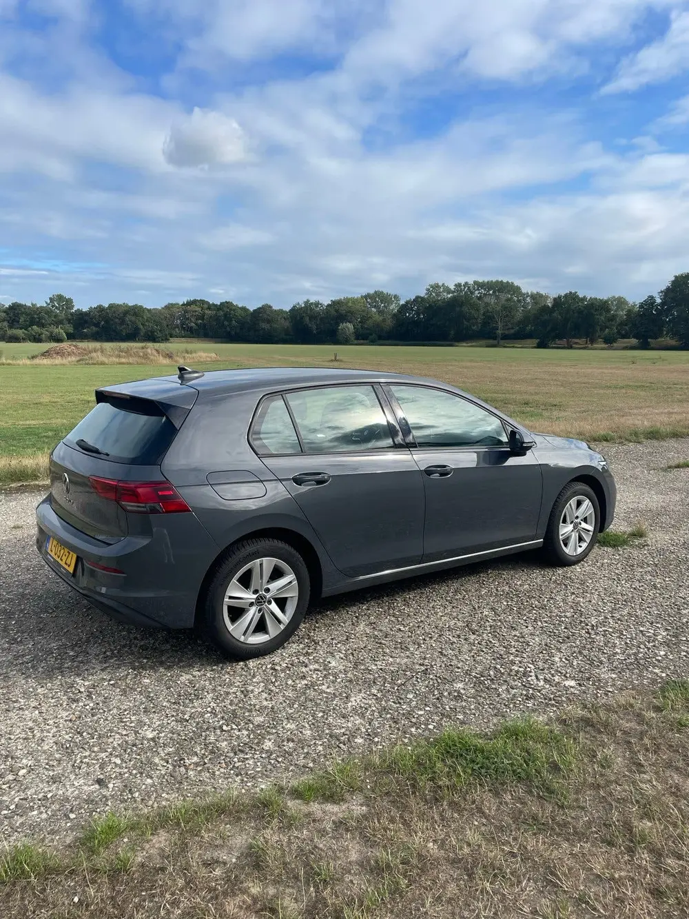 Volkswagen Golf 1.0 TSI 110pk 2021 Grijs uit 2021, foto 5