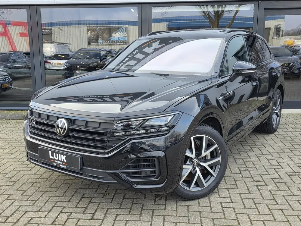Volkswagen Touareg 3.0 TSi 4MOTION R + PANO DAK + LED + TREK uit 2020, foto 2