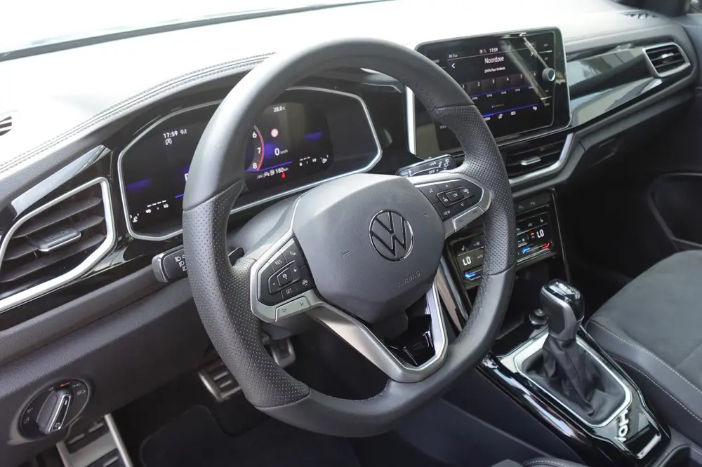 Volkswagen T-Roc 1.5 TSI R-Line Edition CAM PDC ACC uit 2025, foto 3