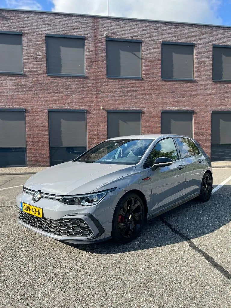 Volkswagen Golf 2.0 TSI 245pk 7-DSG 2023 Grijs uit 2023, foto 2