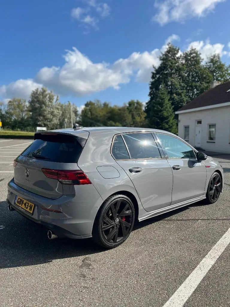 Volkswagen Golf 2.0 TSI 245pk 7-DSG 2023 Grijs uit 2023, foto 3