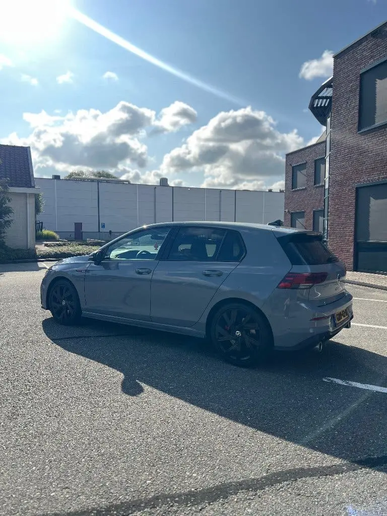Volkswagen Golf 2.0 TSI 245pk 7-DSG 2023 Grijs uit 2023, foto 4
