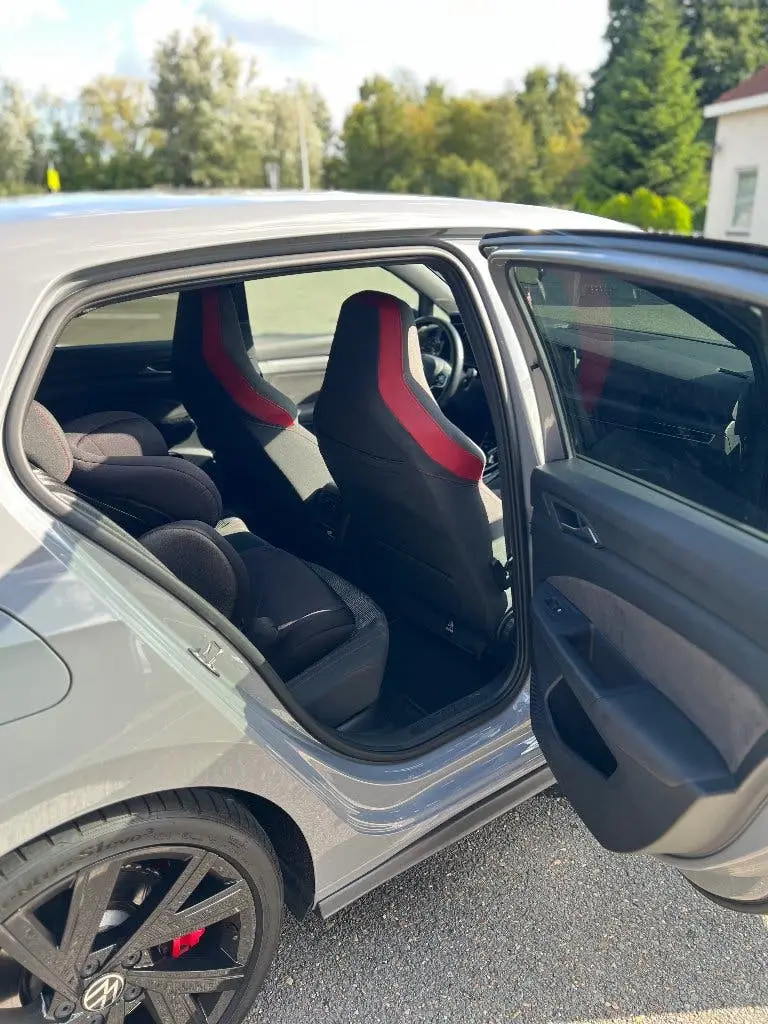 Volkswagen Golf 2.0 TSI 245pk 7-DSG 2023 Grijs uit 2023, foto 9
