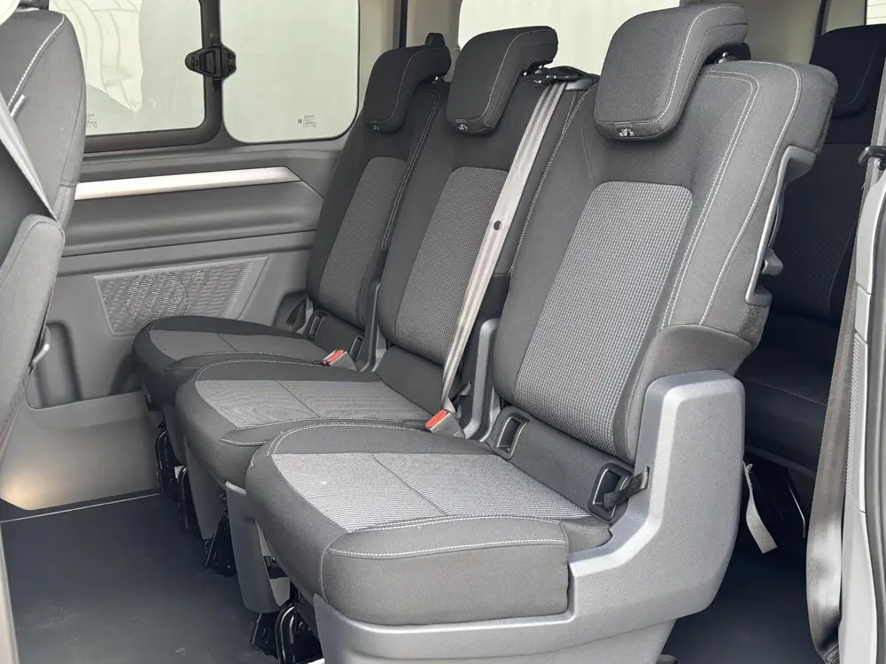 Volkswagen E-Transporter Caravelle 32 L1H1 Life 64 kWh Autom uit 2025, foto 13
