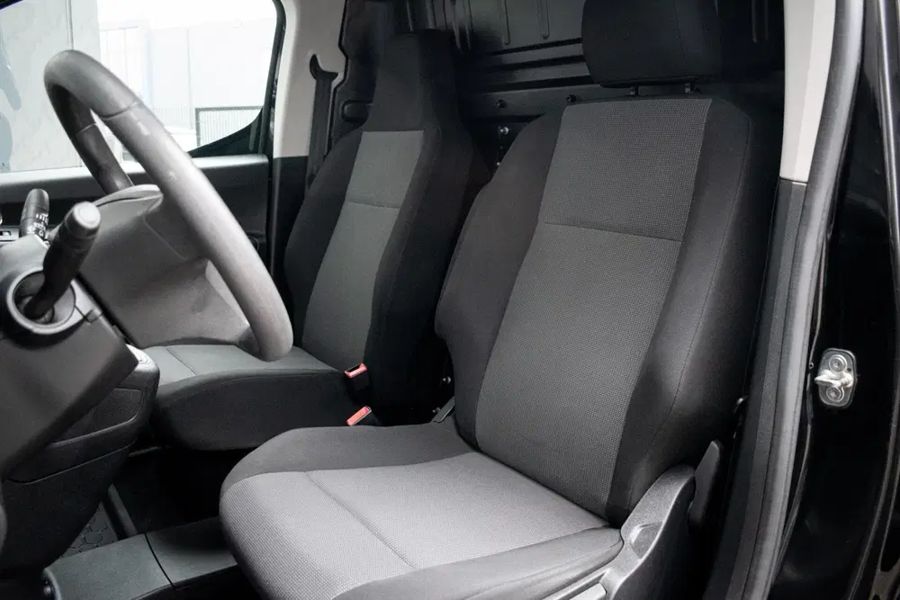 Opel Combo 1.5D L1H1 Edition uit 2021, foto 5