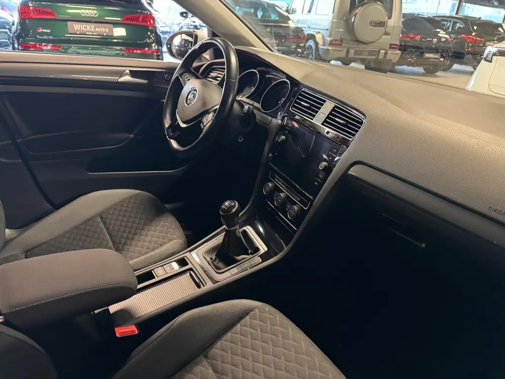 Volkswagen Golf 1.0 TSI Comfortline 85 KW 6 bak Navigatie Cr uit 2020, foto 5