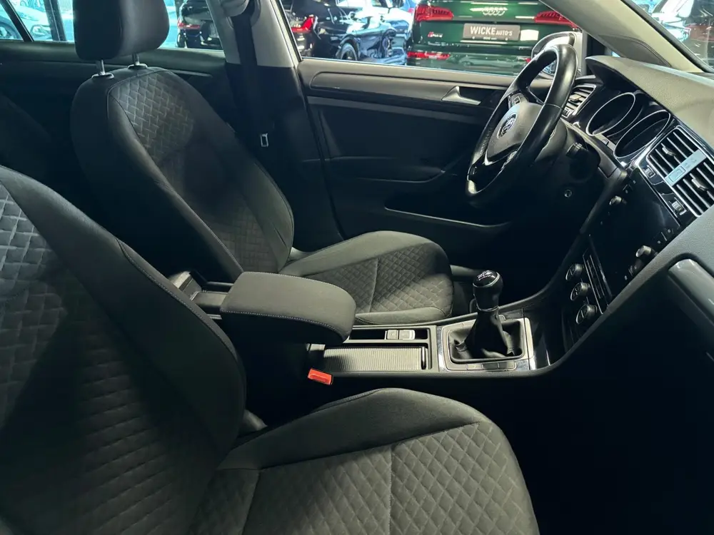 Volkswagen Golf 1.0 TSI Comfortline 85 KW 6 bak Navigatie Cr uit 2020, foto 6