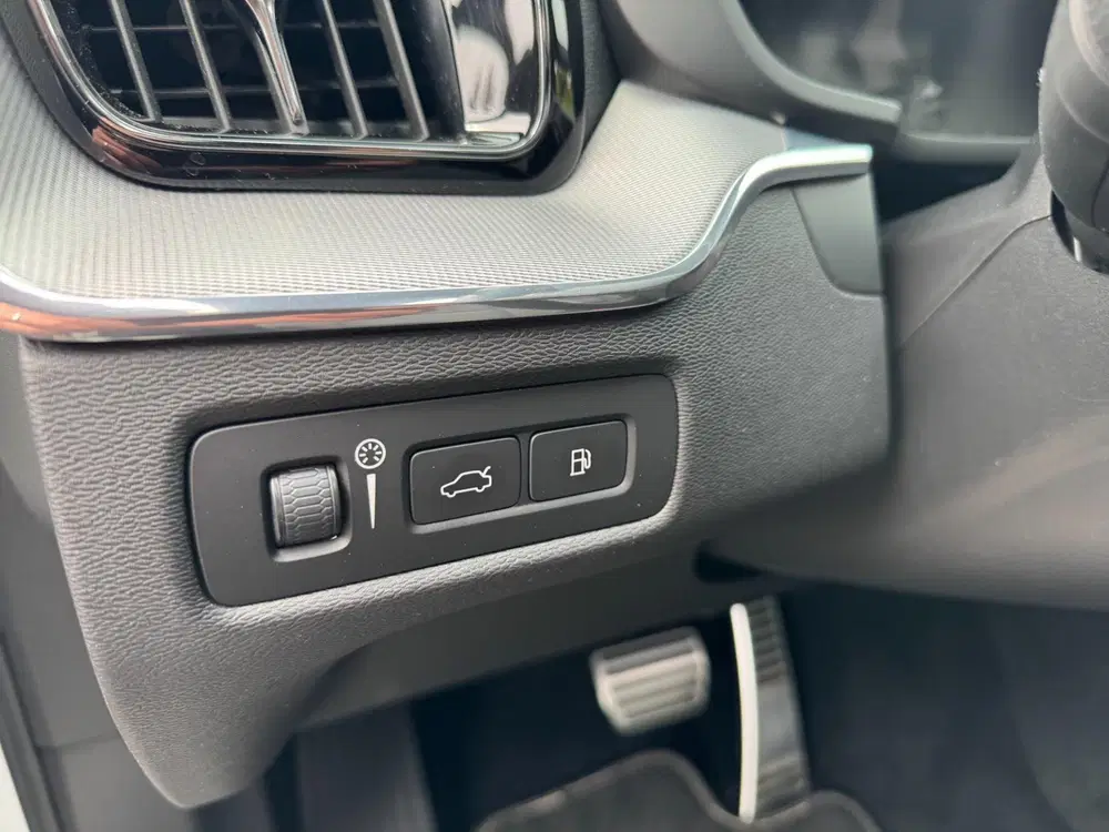 Volvo XC60 2.0 T8 Twin Engine AWD Inscription Pano Pl uit 2020, foto 18