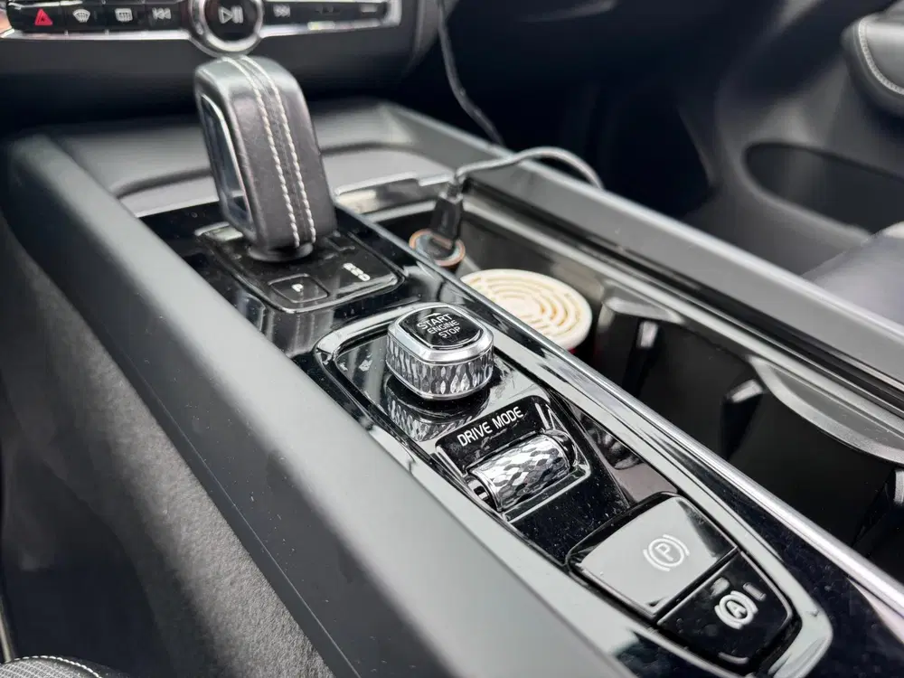 Volvo XC60 2.0 T8 Twin Engine AWD Inscription Pano Pl uit 2020, foto 20