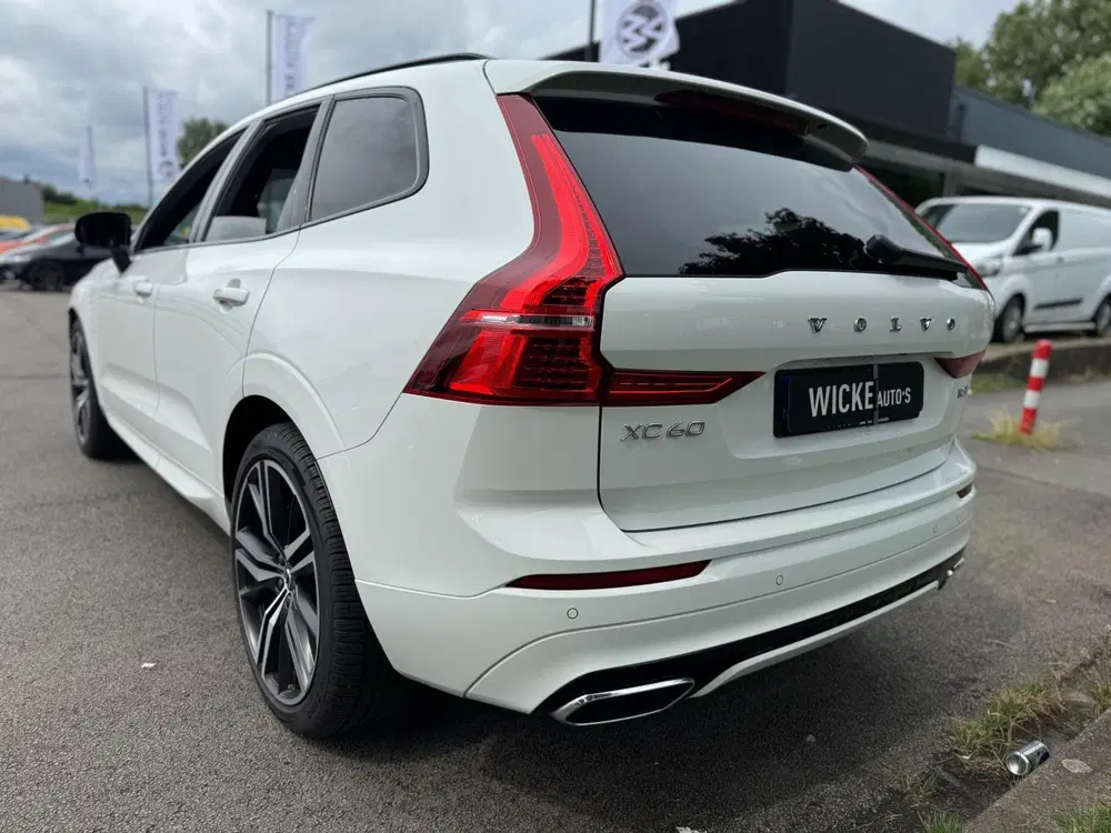 Volvo XC60 2.0 T8 Twin Engine AWD Inscription Pano Pl uit 2020, foto 3