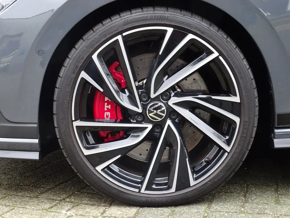 Volkswagen Golf 2.0 TSI GTI (bj 2023, automaat) uit 2023, foto 15