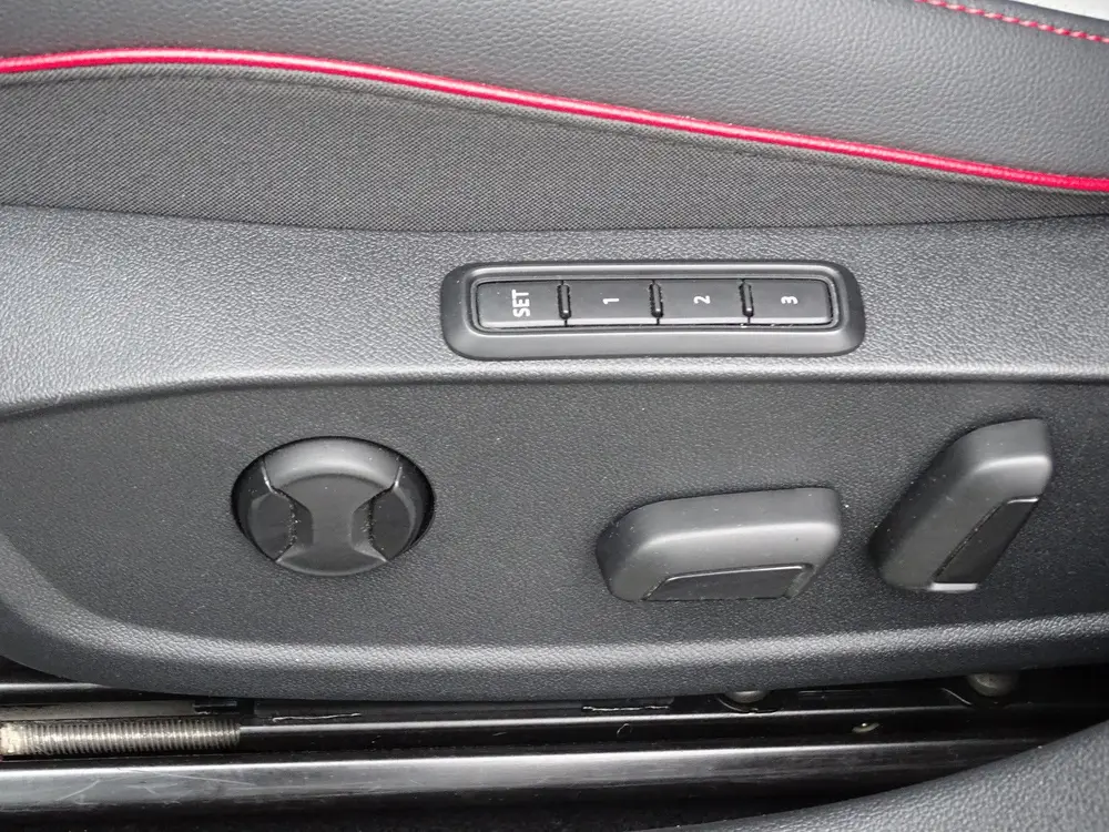 Volkswagen Golf 2.0 TSI GTI (bj 2023, automaat) uit 2023, foto 19