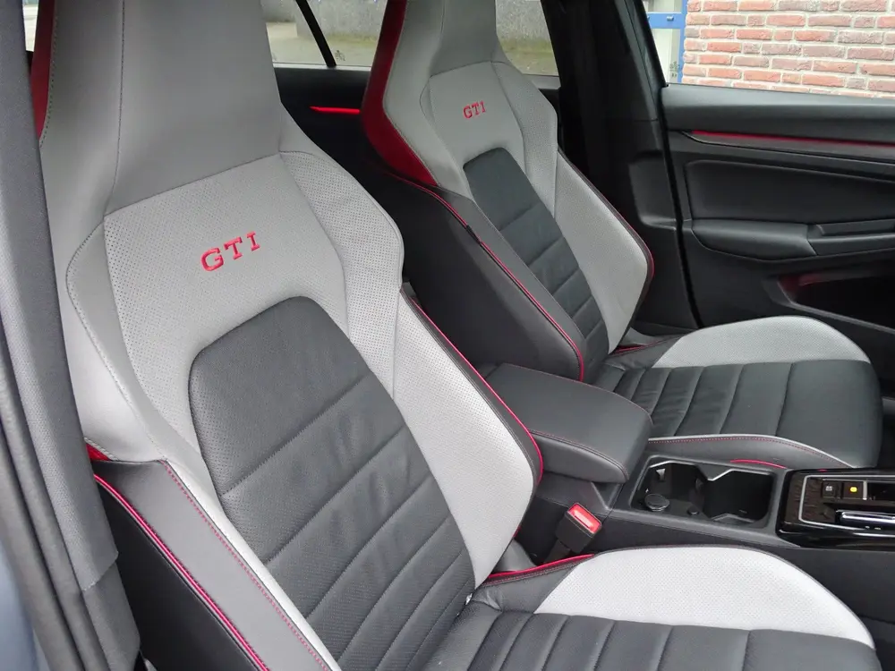 Volkswagen Golf 2.0 TSI GTI (bj 2023, automaat) uit 2023, foto 20