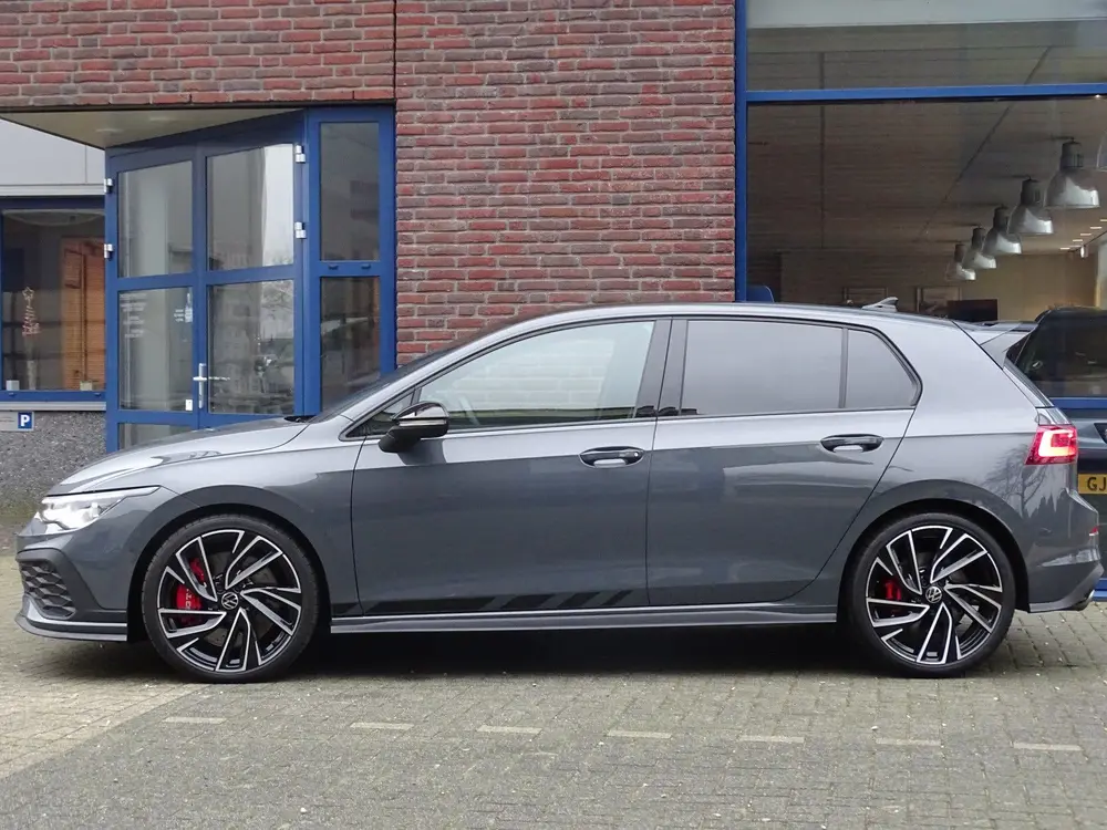 Volkswagen Golf 2.0 TSI GTI (bj 2023, automaat) uit 2023, foto 5