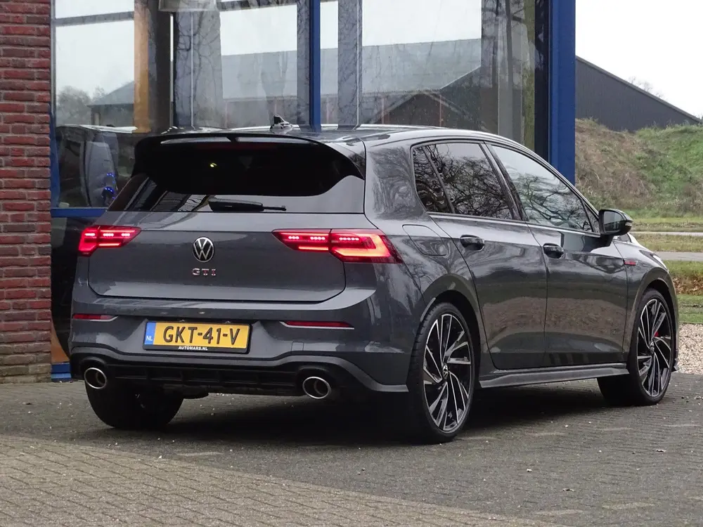 Volkswagen Golf 2.0 TSI GTI (bj 2023, automaat) uit 2023, foto 8