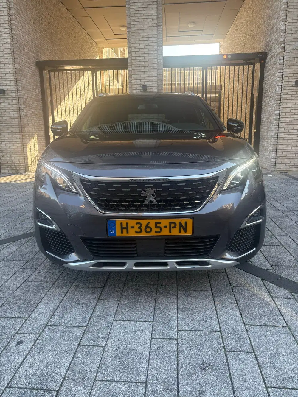 Peugeot 5008 GT-Line 1.2 Benzine uit 2020, foto 12
