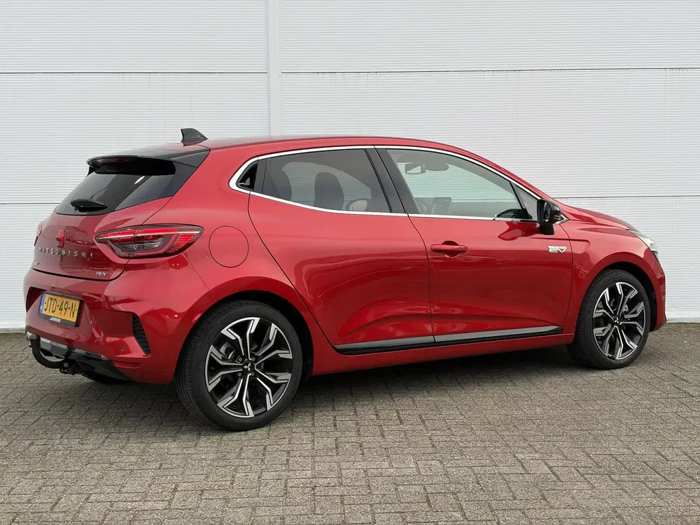 Mitsubishi Colt 1.6 HEV Intense+ uit 2026, foto 3