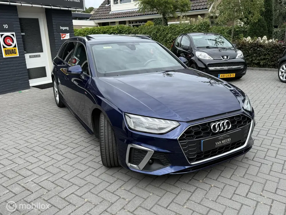 Audi A4 35 TFSI Launch edition Sport uit 2019, foto 10