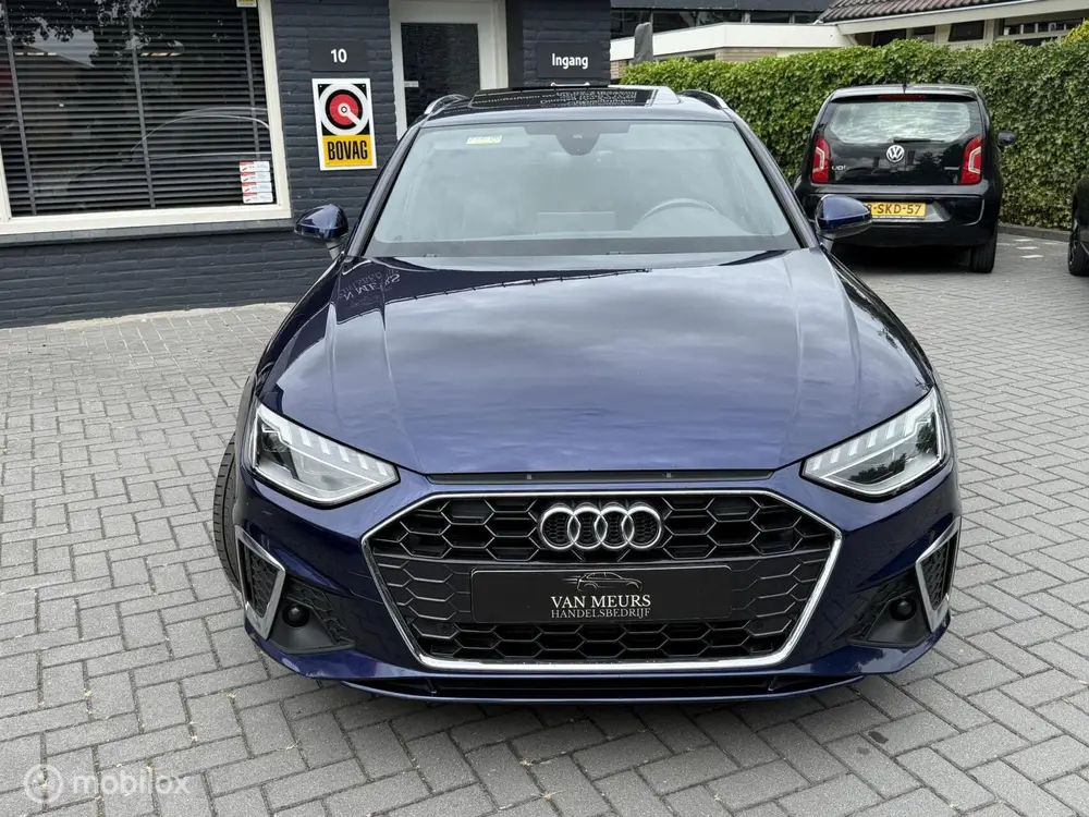 Audi A4 35 TFSI Launch edition Sport uit 2019, foto 11