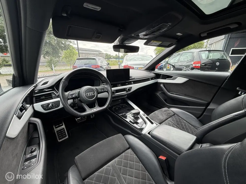 Audi A4 35 TFSI Launch edition Sport uit 2019, foto 12