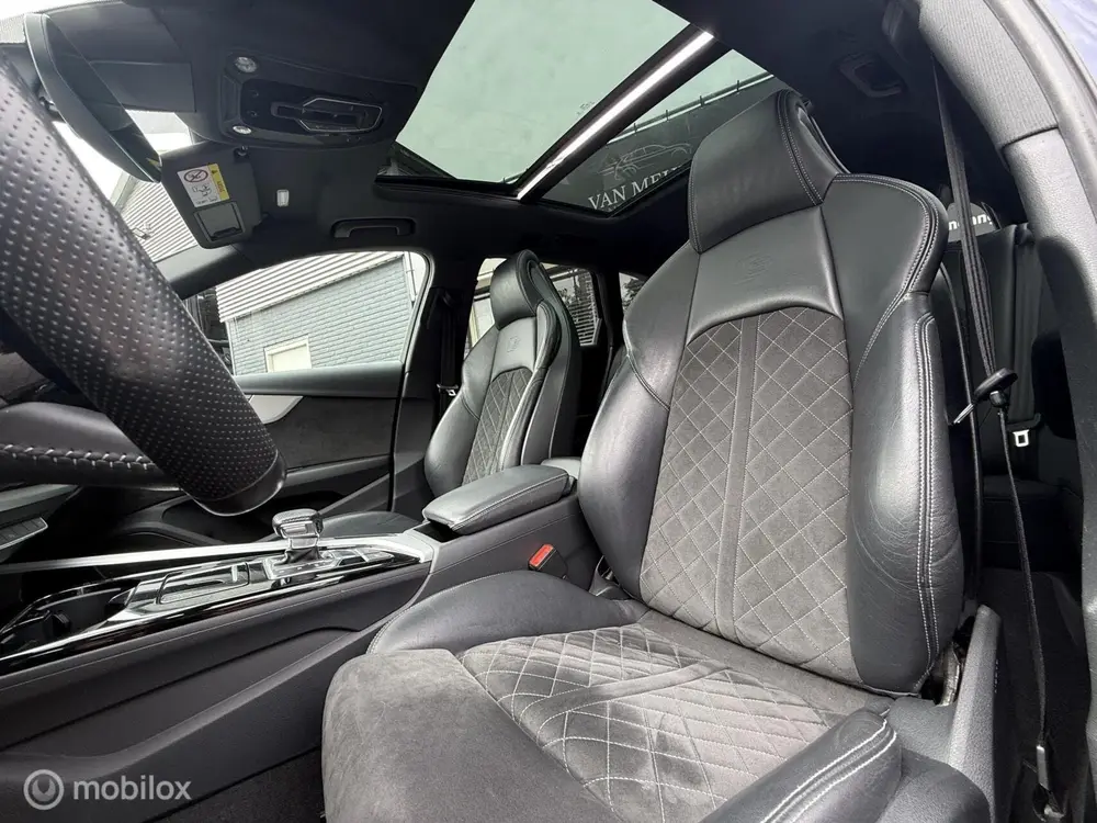 Audi A4 35 TFSI Launch edition Sport uit 2019, foto 13