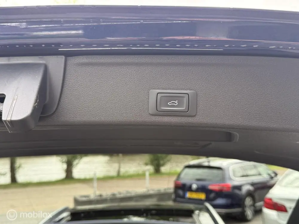 Audi A4 35 TFSI Launch edition Sport uit 2019, foto 7