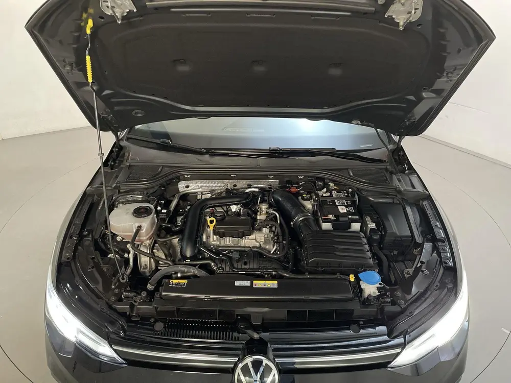 Volkswagen Golf Variant 1.0 TSI 110pk Life Sfeerverlichting uit 2022, foto 18