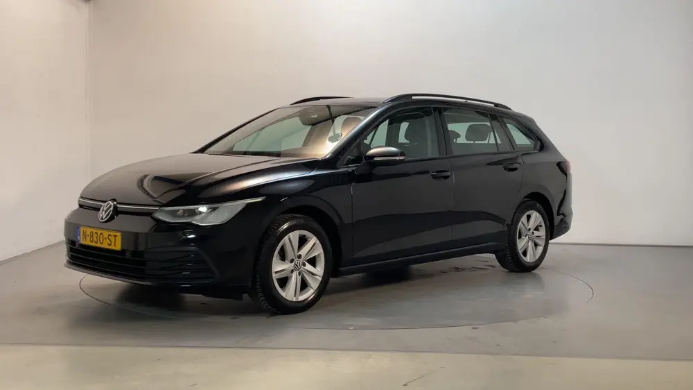 Volkswagen Golf Variant 1.0 TSI 110pk Life Sfeerverlichting uit 2022, foto 8