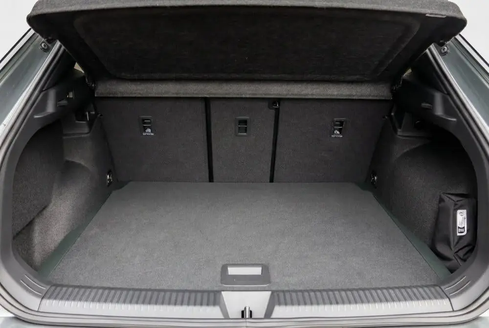 Volkswagen T-Roc 1.5 eTSI R-Line Black Style 150PK | Pano | uit 2026, foto 10