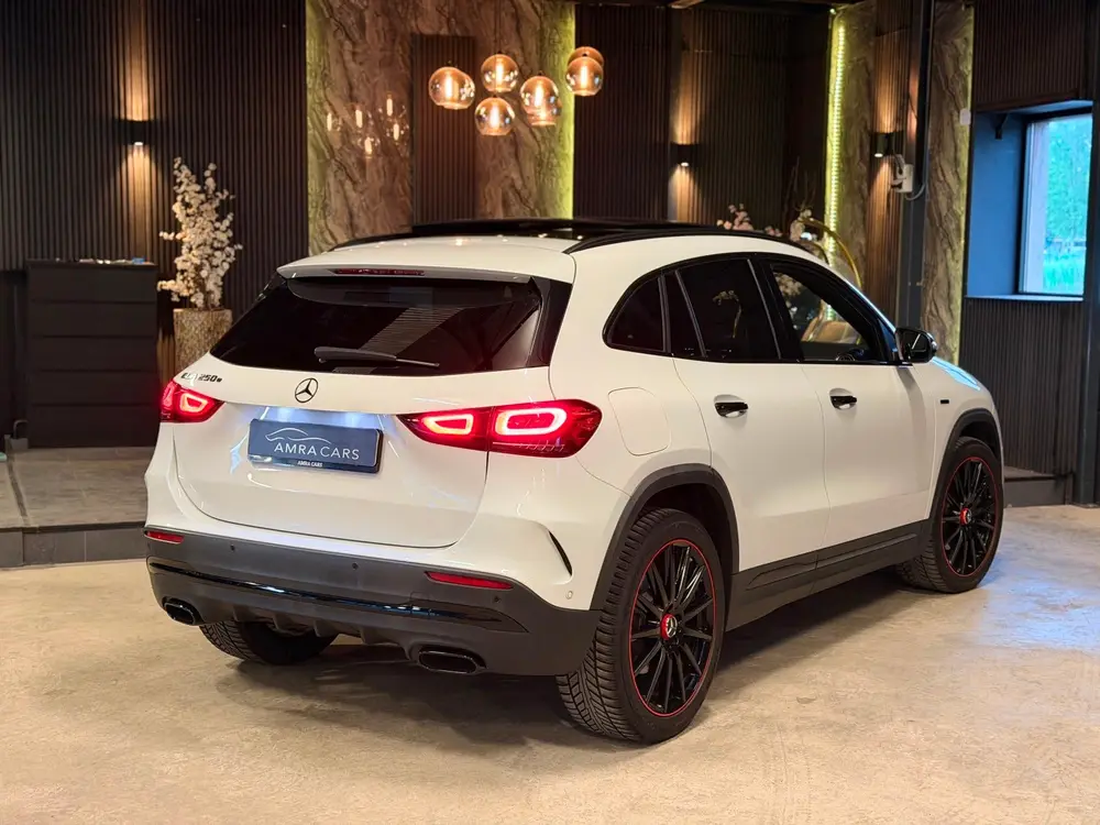 Mercedes-Benz GLA 250 e AMG Line Edition one uit 2020, foto 2