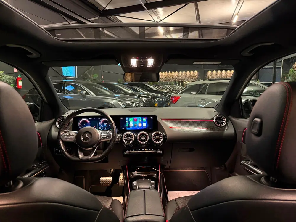Mercedes-Benz GLA 250 e AMG Line Edition one uit 2020, foto 3