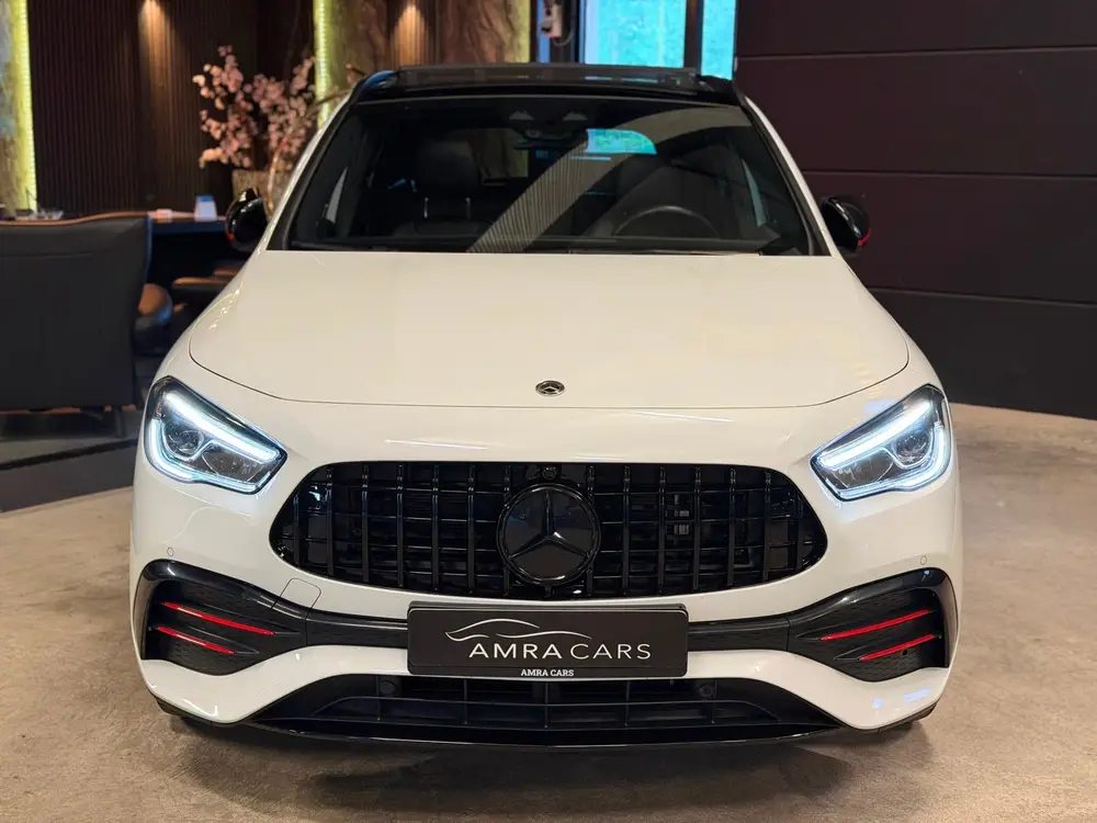 Mercedes-Benz GLA 250 e AMG Line Edition one uit 2020, foto 4