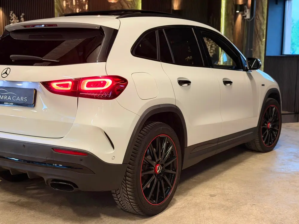 Mercedes-Benz GLA 250 e AMG Line Edition one uit 2020, foto 7