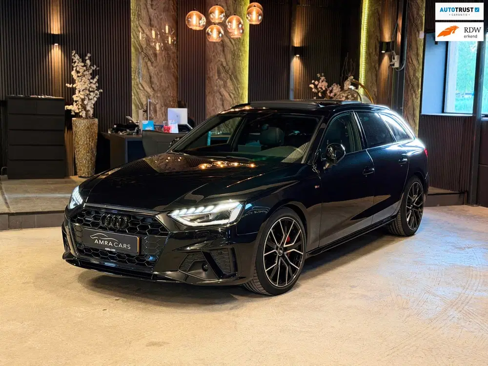 Audi A4 40 TFSI quattro 3X S-Line uit 2021
